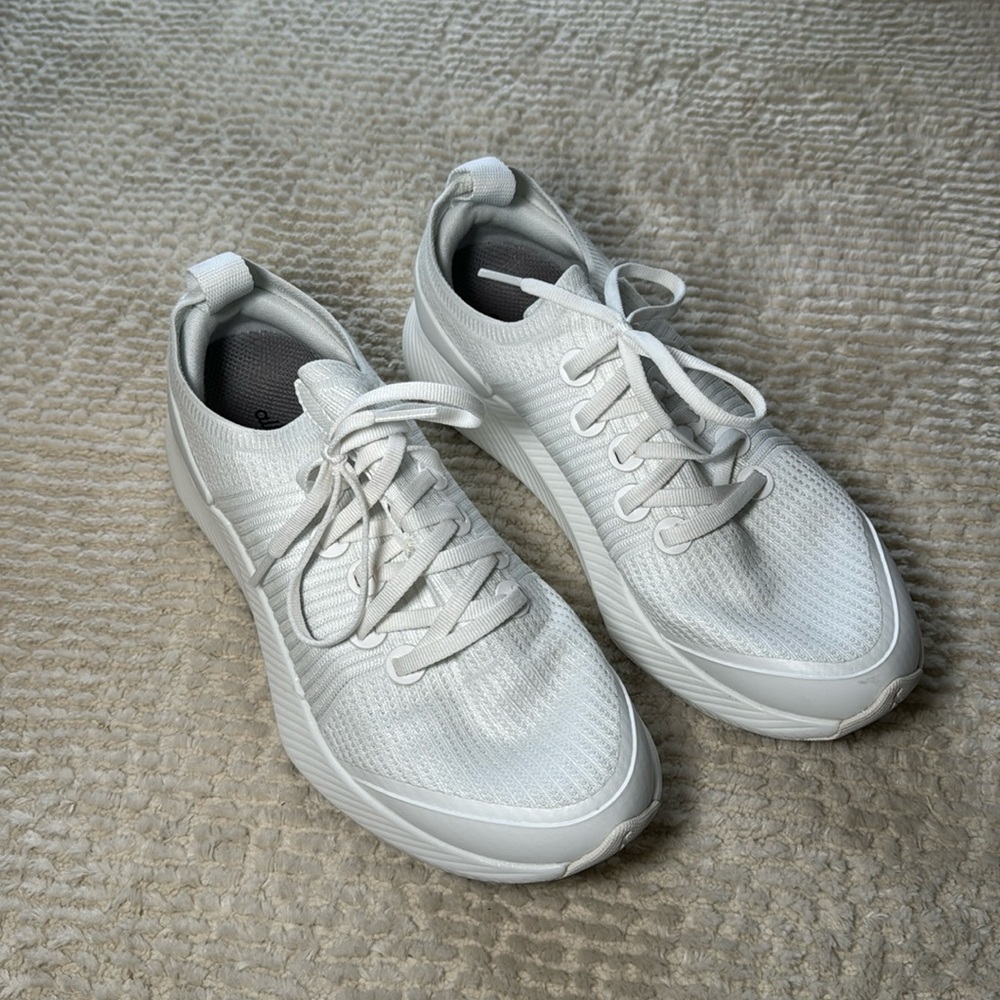Allbirds women’s size 8 sneakers white